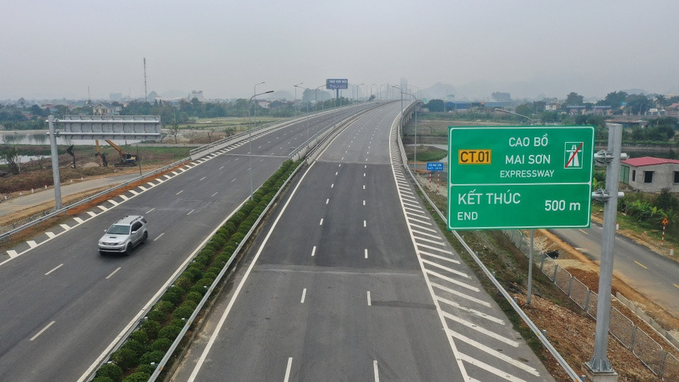 Chong tieu cuc trong lua chon nha thau xay du an cao toc Bac - Nam