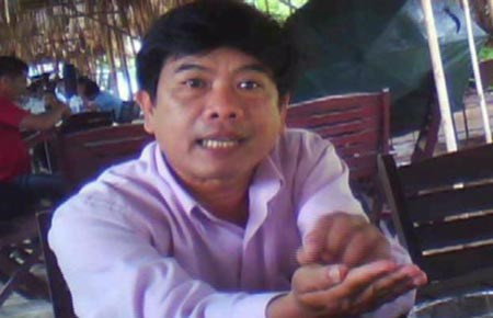 Giám đốc Trung đang hứa sẽ bán đất trả tiền cho anh C. Ảnh: QUỲNH ANH