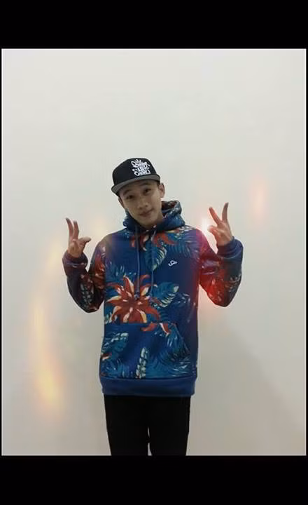 Sau đó, Kỳ Anh cùng với SINE Crew thường xuyên đi thi đấu ở trong nước, từ bắc chí nam và thỉnh thoảng ra nước ngoài, tham dự những cuộc thi tầm cỡ của làng Hip hop thế giới và giành được không ít giải thưởng.