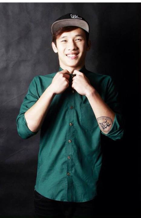 Đẹp trai, vui tính và nhảy giỏi, không khó hiểu khi Kỳ Anh hấp dẫn được nhiều fan nữ. Nhưng mới đây anh chàng này dính phải cú "phốt" khá xấu hổ khi bị một cô gái tên M.C tự nhận là bạn gái cũ, lên mạng tố Kỳ Anh ăn bám, thường xuyên xin tiền và ăn quỵt gần 19 triệu đồng của cô.