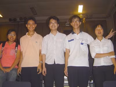 Mỗi cuộc thi Đường lên đỉnh Olympia vốn chỉ có 4 nhà leo núi tham gia, tuy nhiên trong năm thứ 9, lần đầu tiên có đến 5 thí sinh cùng tranh tài. Những thí sinh đó là: Đào Thị Hương, THPT Bỉm Sơn, Thanh Hóa; Bùi Tứ Quí, PTNK ĐH Quốc gia TP.HCM; Hồ Ngọc Hân, THPT Quốc Học Huế, TP Huế; Bạch Đình Thắng, THPT chuyên Nguyễn Huệ, HN và Nguyễn Thị Thu Trang, THPT Bảo Lộc, Lâm Đồng. Lý do để BTC quyết định có 5 thí sinh tham gia là do câu hỏi về 6 hệ trong cơ thể con người (Thắng chọn trong phần thi Về đích) đã gây nhiều tranh luận. Sau khi cân nhắc, BTC quyết định công nhận đồng giải Nhất quý 3 cho cả Hân và Thắng.