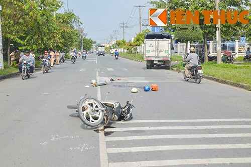 Hiện trường vụ tai nạn sáng nay khiến hai người tử vong.