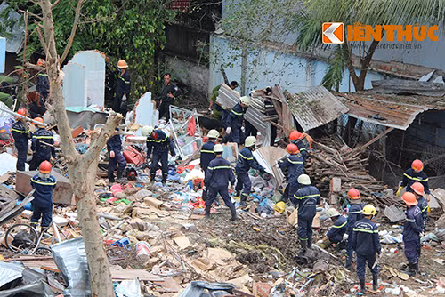 Lực lượng cứu hộ vẫn đang nổ lực tìm kiếm 2 nạn nhân bị mất tích.