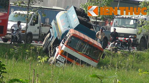 Hiện trường sự cố giao thông xảy ra vào sáng nay.