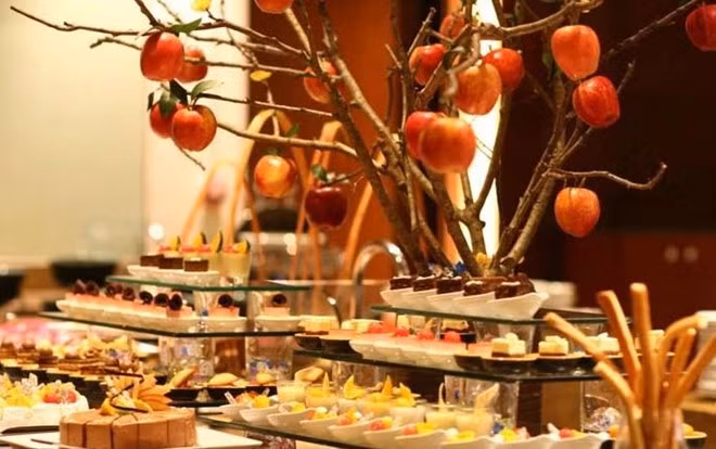 Bánh ngọt nhiều vị giúp các cầu thủ cảm thấy ngon miệng hơn trước khi kết thúc bữa ăn.