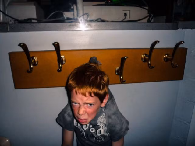 Cứu con với mẹ ơi!