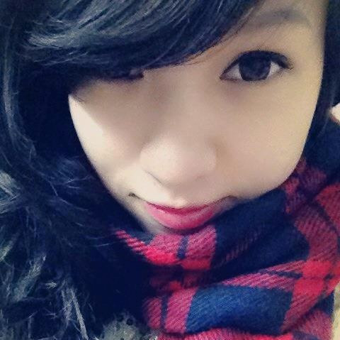 Hoàng Mi kể: “Là con gái thể thao đương nhiên sẽ vất vả hơn nam giới, nhất là trực đêm, khi đi buổi đêm một mình”. Vì vậy, là một nữ BTV thể thao trước tiên cần có cá tính.