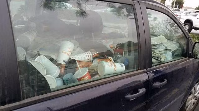 Ô tô của người lười dọn rác.