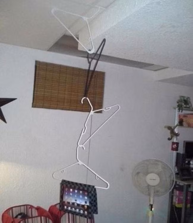 Để thế này xem cho đỡ mỏi cổ.