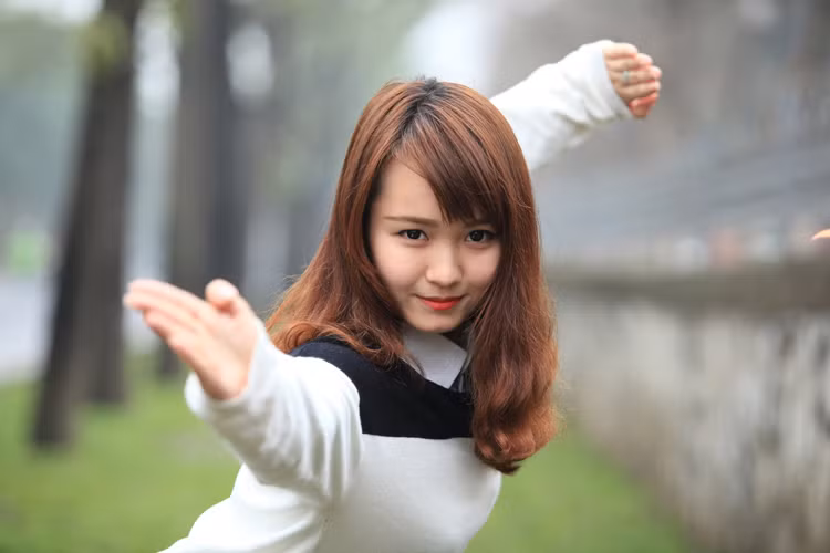 Bắt đầu tập wushu từ năm 5 tuổi, Mai Phương trở thành vận động viên xuất sắc với hơn 20 huy chương vàng ở các giải đấu lớn như Đại hội võ thuật thế giới (2006), giải châu Á trẻ (2003, 2005, 2007), Đại hội Thể thao toàn quốc, Đại hội võ thuật truyền thống thế giới (2007), Asian Indoor Games 3 (2009), World Games (2009) và SEA Games 26 tại Indonesia (2011).