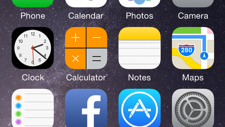 Kích cỡ màn hình nhỏ của iPhone 4S không đủ hiển thị danh sách ứng dụng trên giao diện - Ảnh: ArsTechnica