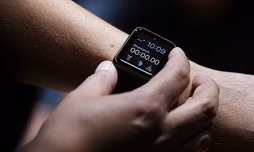 Đồng hồ thông minh Apple Watch tiềm ẩn nhiều mối nguy hại.