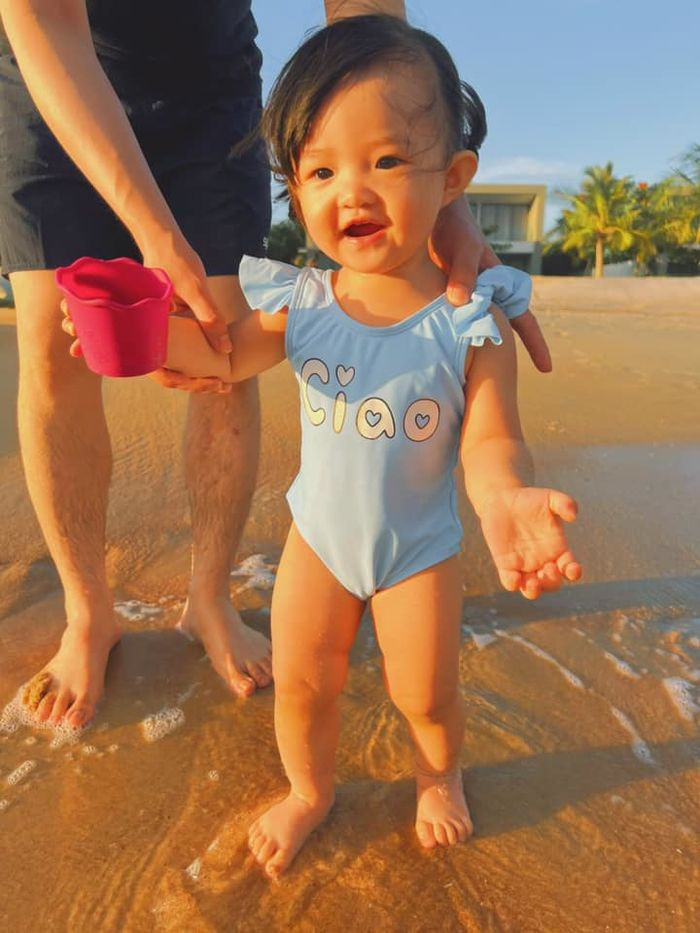 Con gai Dong Nhi xung danh rich kid thu thiet-Hinh-10