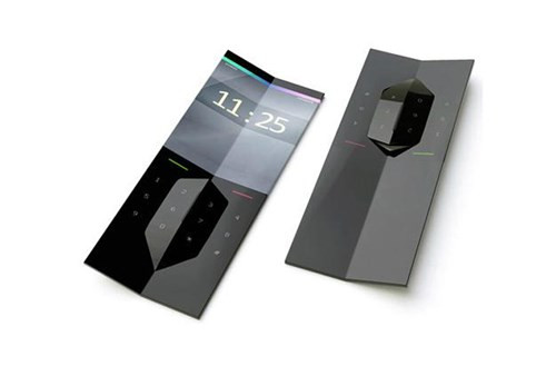  Kambala. Điểm đặc biệt của Kambala là thiết kế tích hợp sẵn tai nghe. Khi người dùng lắp tai nghe đó vào tai thì chiếc điện thoại với trọng lượng siêu nhẹ này sẽ nằm ngang (và rảnh tay) bên cạnh má của người dùng. Điểm ấn tượng nhất là một khi người dùng sử dụng tai nghe tích hợp thì Kambala có thể ngụy trang bản thân bằng cách bắt chước khuôn mặt và màu da của người dùng.