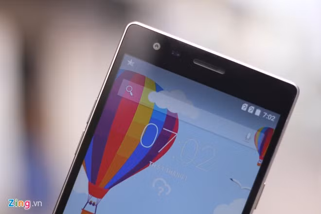 Camera trước có độ phân giải 5 MP.