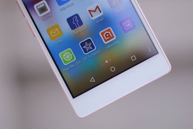 Lai Yuna chạy hệ điều hành Android 5.1, chip Cortex A7, 4 nhân tốc độ 1,2 GHz. Các thông số khác bao gồm RAM 1 GB, bộ nhớ trong 8 GB, pin 2.500 mAh, camera chính 8 MP. Giao diện trên máy được Mobiistar tùy biến riêng trên nền Android khá mạch lạc.