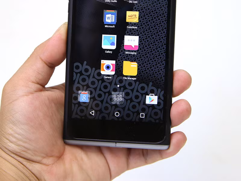 Ba phím điều hướng được đặt trong màn hình.