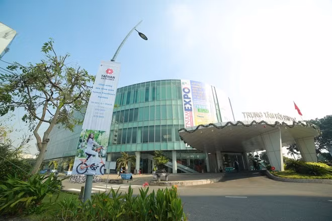 Hội chợ Thương mại Quốc tế Việt Nam lần thứ 13 (Vietnam Expo 2015) vừa diễn ra tại TP HCM. Đây là sự kiện quy tụ nhiều thương hiệu quốc tế lẫn Việt Nam.