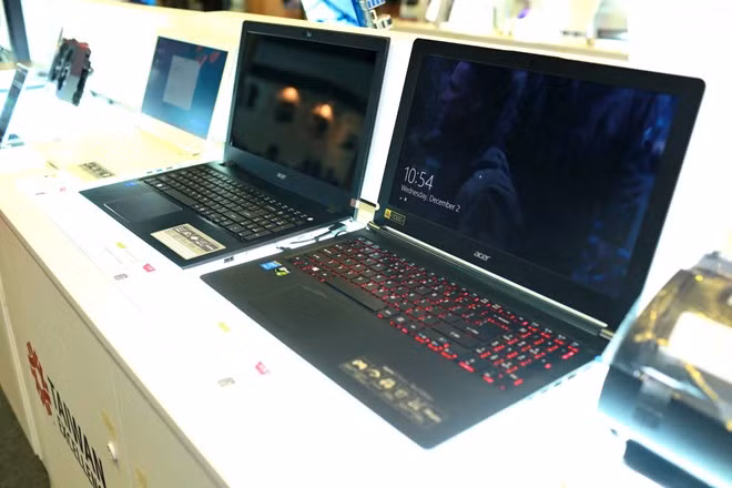 Acer trình diện hàng loạt mẫu ultrabook và laptop cấu hình mạnh, dáng mỏng.