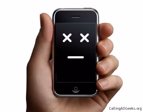  Lừa đăng nhập iCloud, chiếm iPhone Tiếp đó,vào hồi đầu tháng 10, theo một nạn nhân ở TP.HCM, chị và nhiều người dùng iPhone ham rẻ tin vào những quảng cáo bán ứng dụng chụp ảnh "có giá rẻ hơn trên App Store" và đã phải nếm quả đắng khi bị kẻ gian khoá máy, đòi tiền chuộc.