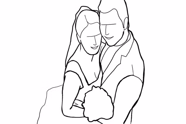 6. Một biến thể của kiểu ảnh trên, trong đó cặp vợ chồng mới cưới đứng sát gần nhau, nhưng bạn phải tìm cách để chụp ảnh từ một góc cao phía trên.