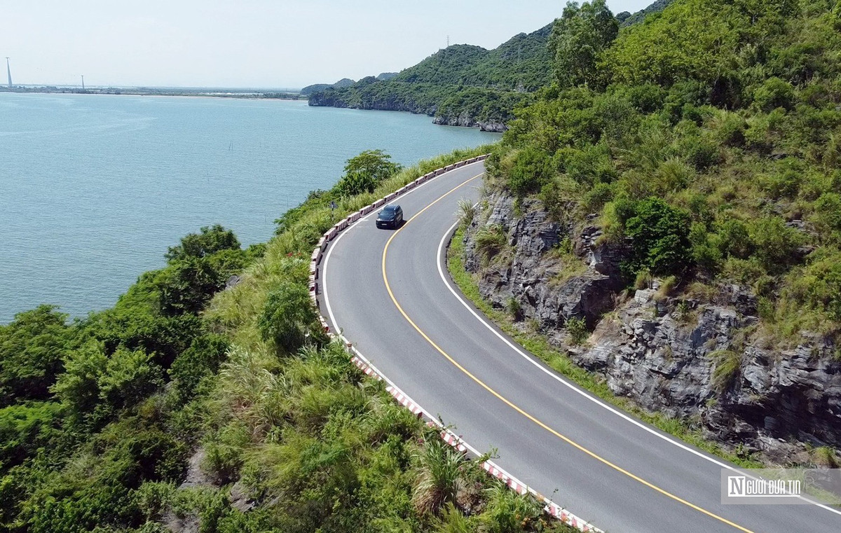 Đến Cát Bà trên cung đường ven biển đẹp nhất Vịnh Bắc bộ Den Cat Ba tren cung duong ven bien dep nhat Vinh Bac bo