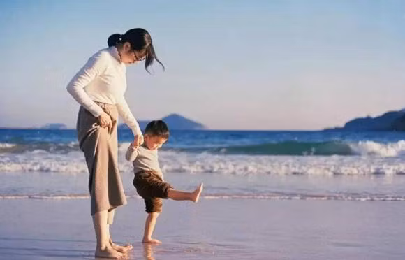 Co bon dieu trong gia dinh, neu khong thanh bai thi se diet vong-Hinh-4