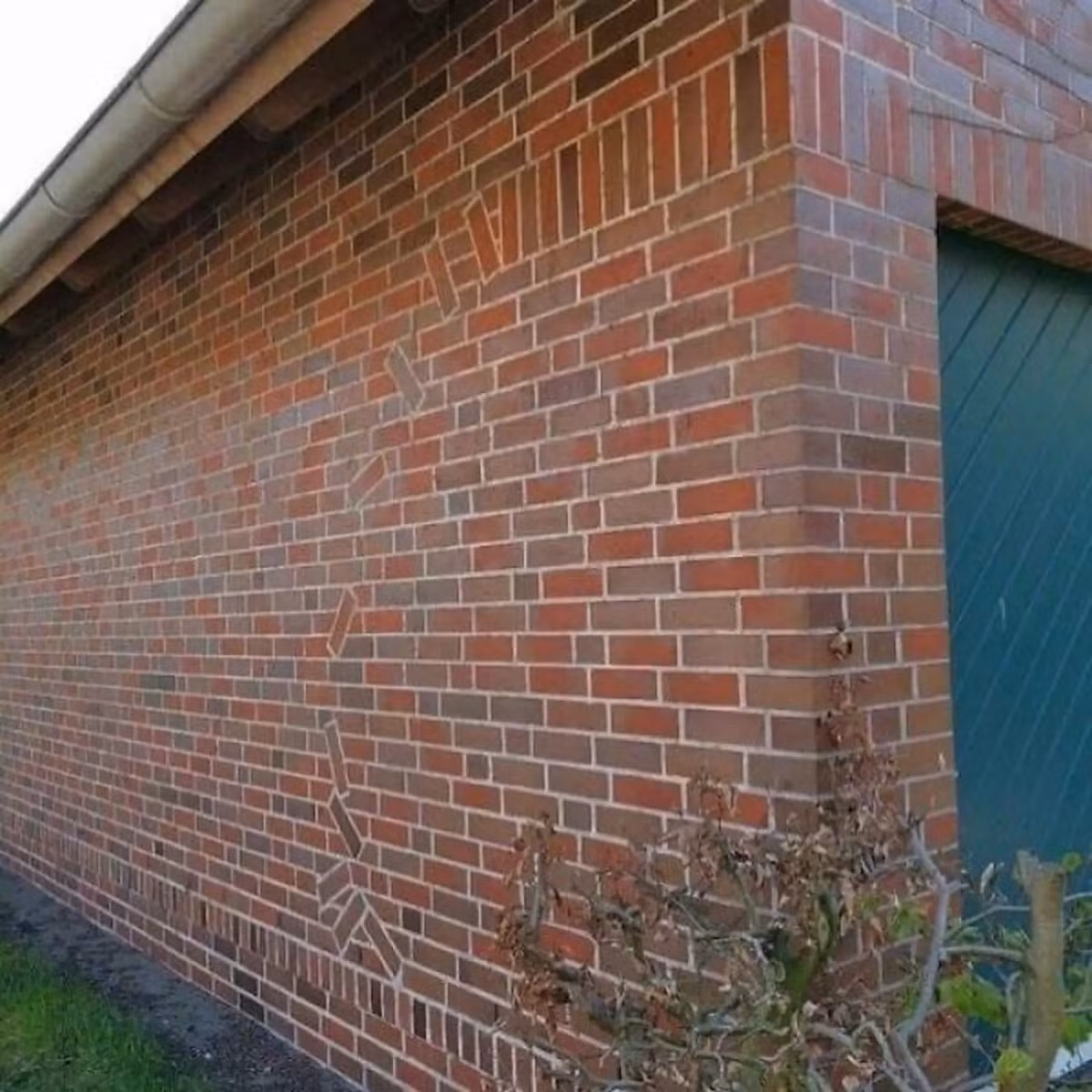 Những thiết kế ‘đi vào lòng đất’ khiến ai thấy cũng phải bối rối ảnh 3