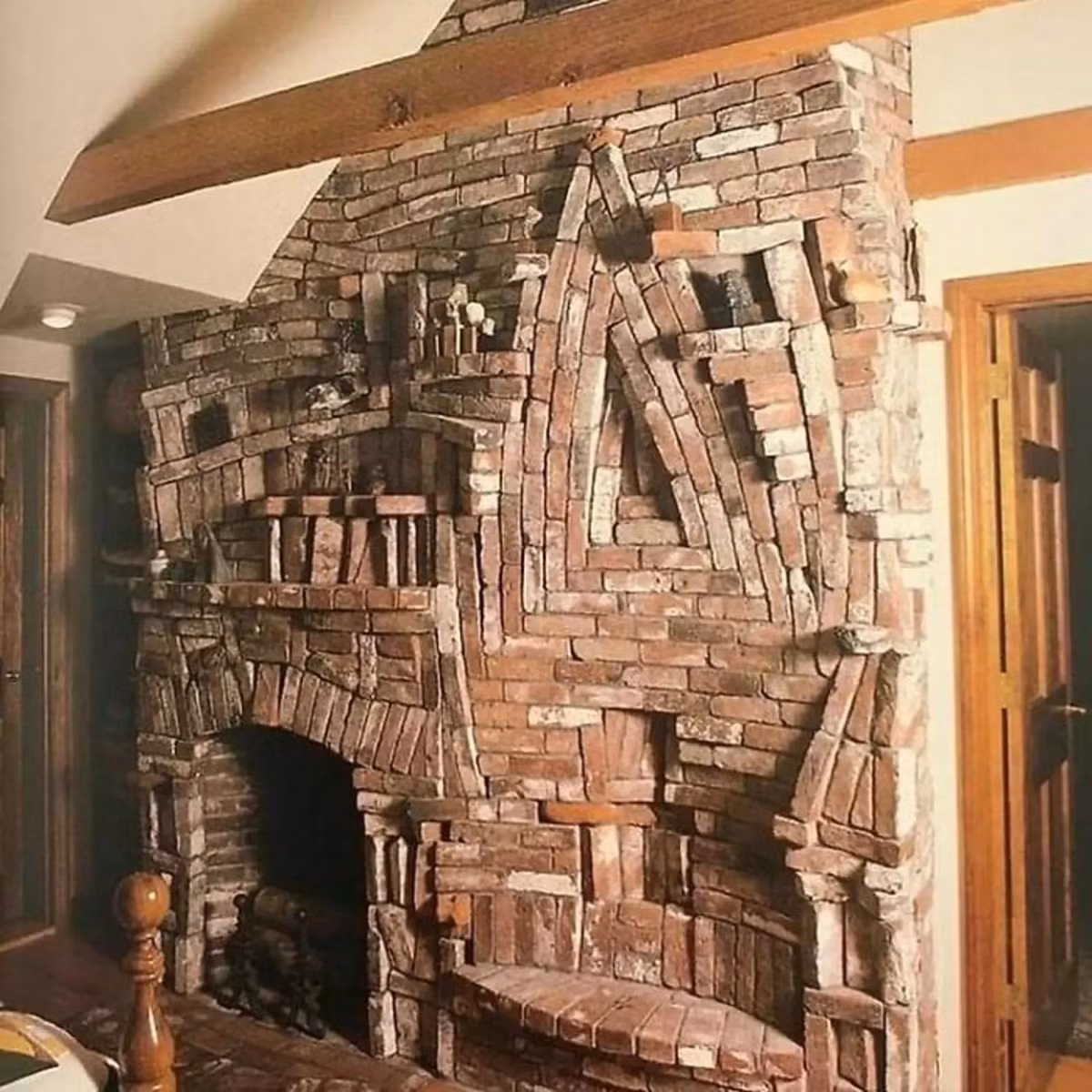 Những thiết kế ‘đi vào lòng đất’ khiến ai thấy cũng phải bối rối ảnh 9