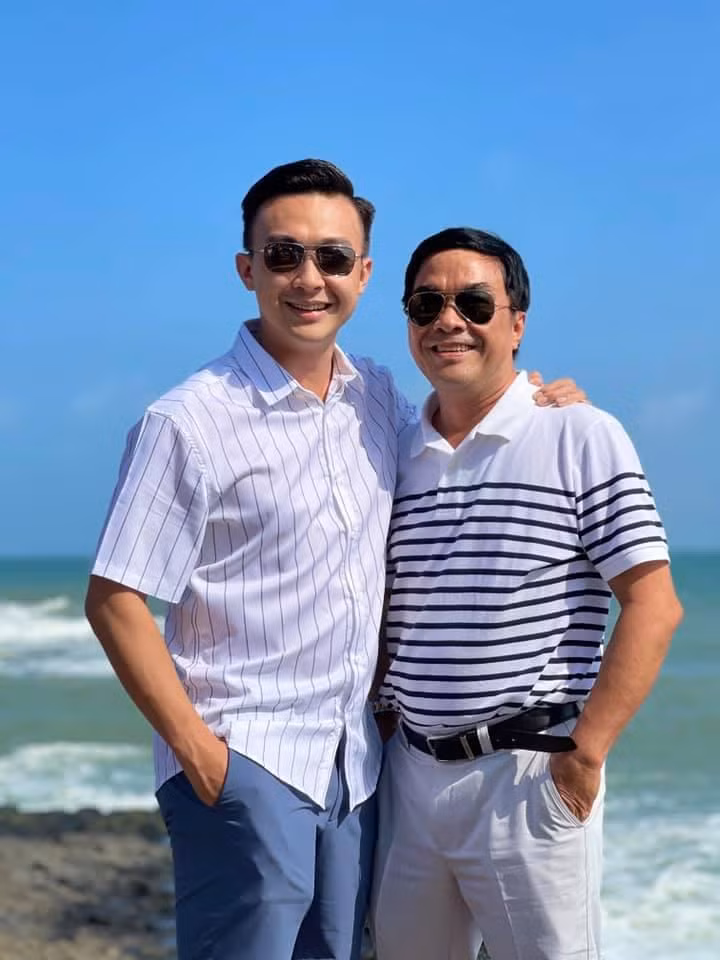 Bo me chong Le Au Ngan Anh song sang chanh, du lich khap noi-Hinh-13