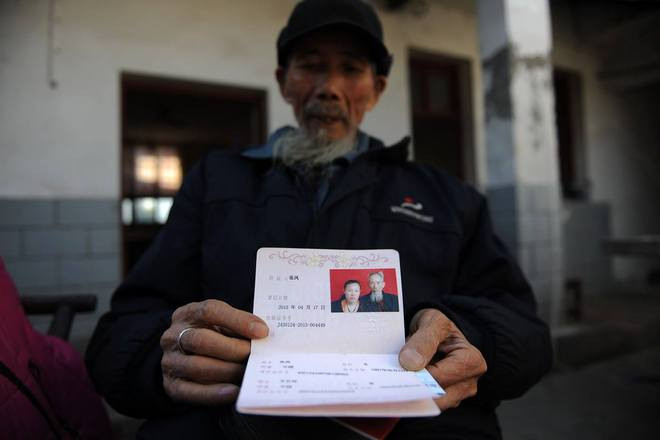 Cô gái 26 tuổi lấy chồng 71 để trả ơn 9 năm trước giờ ra sao? Co gai 26 tuoi lay chong 71 de tra on 9 nam truoc gio ra sao?