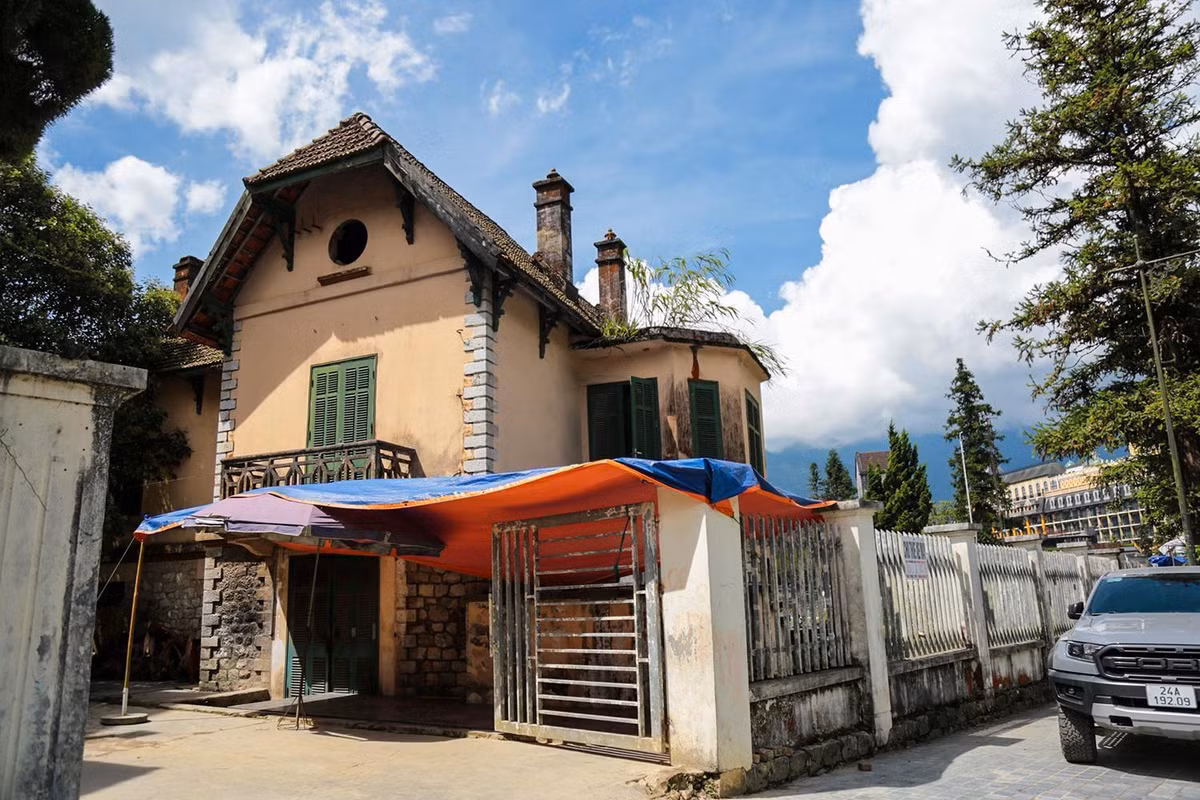 Biệt thự Pháp cổ bỏ hoang giữa lòng Sa Pa ảnh 1