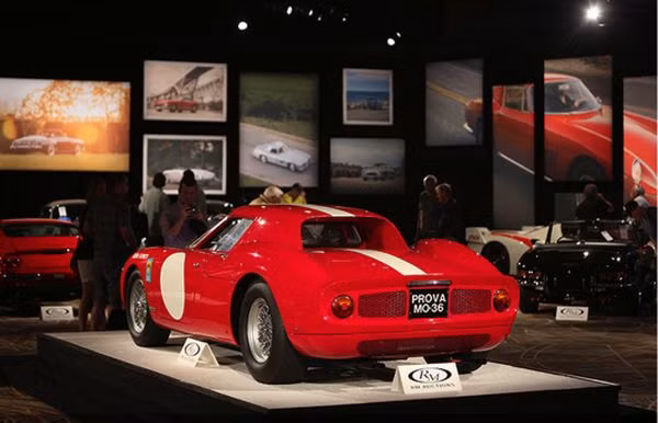 1.1965 Ferrari 250 LM thiết kể bởi Scaglietti: Năm 1977, nhạc sĩ Eric Stewart đã mua và khôi phục lại chiếc xe về nguyên trạng ban đầu. Chiếc xe được bán ra ngày 15.1.2015 với giá 9.625.000 đôla Mỹ.