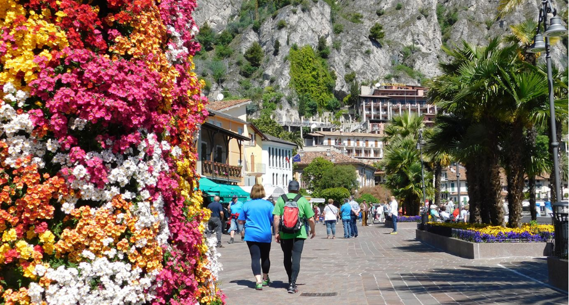 Trong suốt 40 năm qua, người dân ở làng Limone sul Garda đã trải qua nhiều lần xét nghiệm dưới sự giám sát của các nhà khoa học