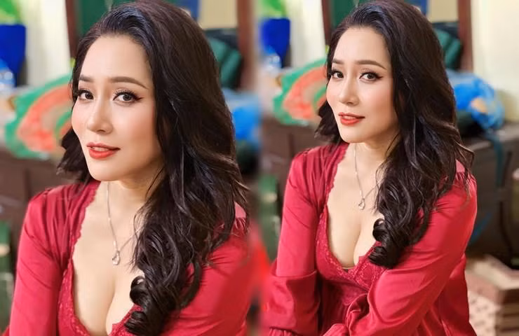 Ngoài uống nhiều nước lọc, cô cũng uống thêm nước sắn dây làm đẹp da và tốt cho sức khỏe.