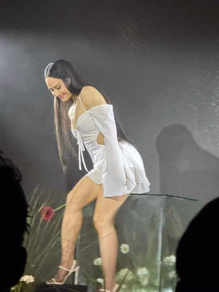 Ve dep chuan 'bup be luc luong' cua Miu Le nho tap gym nhieu nam-Hinh-2