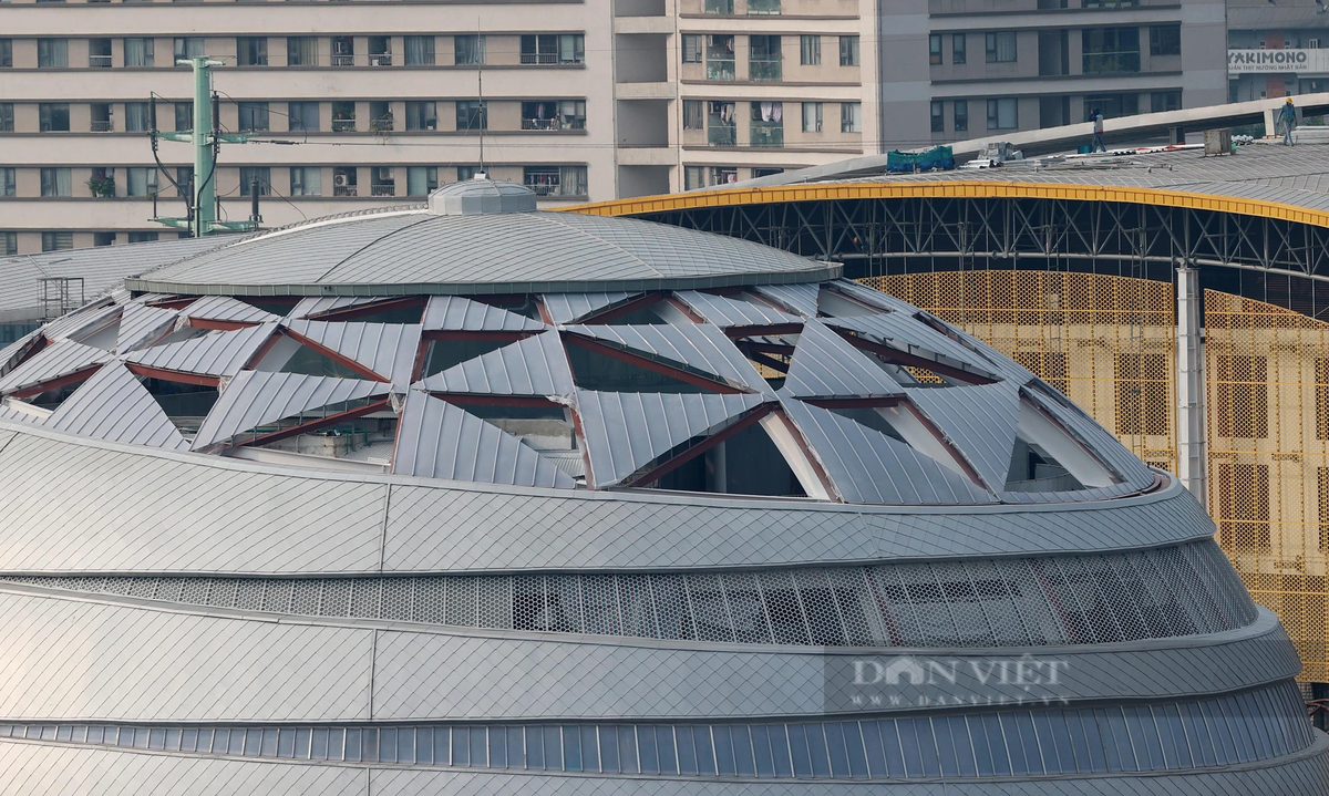 Nhà A gồm tổ hợp khu nhà hát - rạp chiếu phim - câu lạc bộ nghệ thuật, là khu tập trung các hoạt động sinh hoạt văn hóa tinh thần, gồm các hạng mục chính nhà hát đa năng 800 chỗ, rạp chiếu phim 3 - 4D 200 chỗ, câu lạc bộ nghệ thuật múa, âm nhạc.