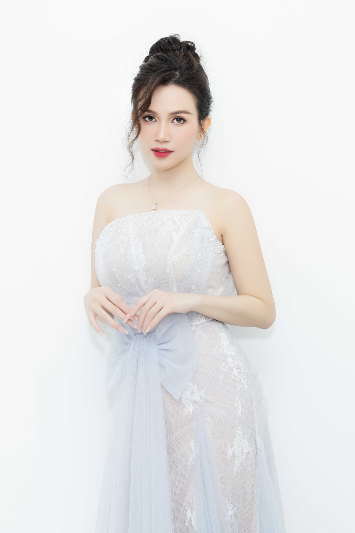 Sĩ Thanh tổ chức sự kiện đánh dấu sự mở rộng phạm vi công việc. Như VietNamNet thông tin trước đó, cô hiện là phó chủ tịch một tập đoàn, trực tiếp điều hành một công ty hơn 30 nhân viên và quản lý các công ty con khác.