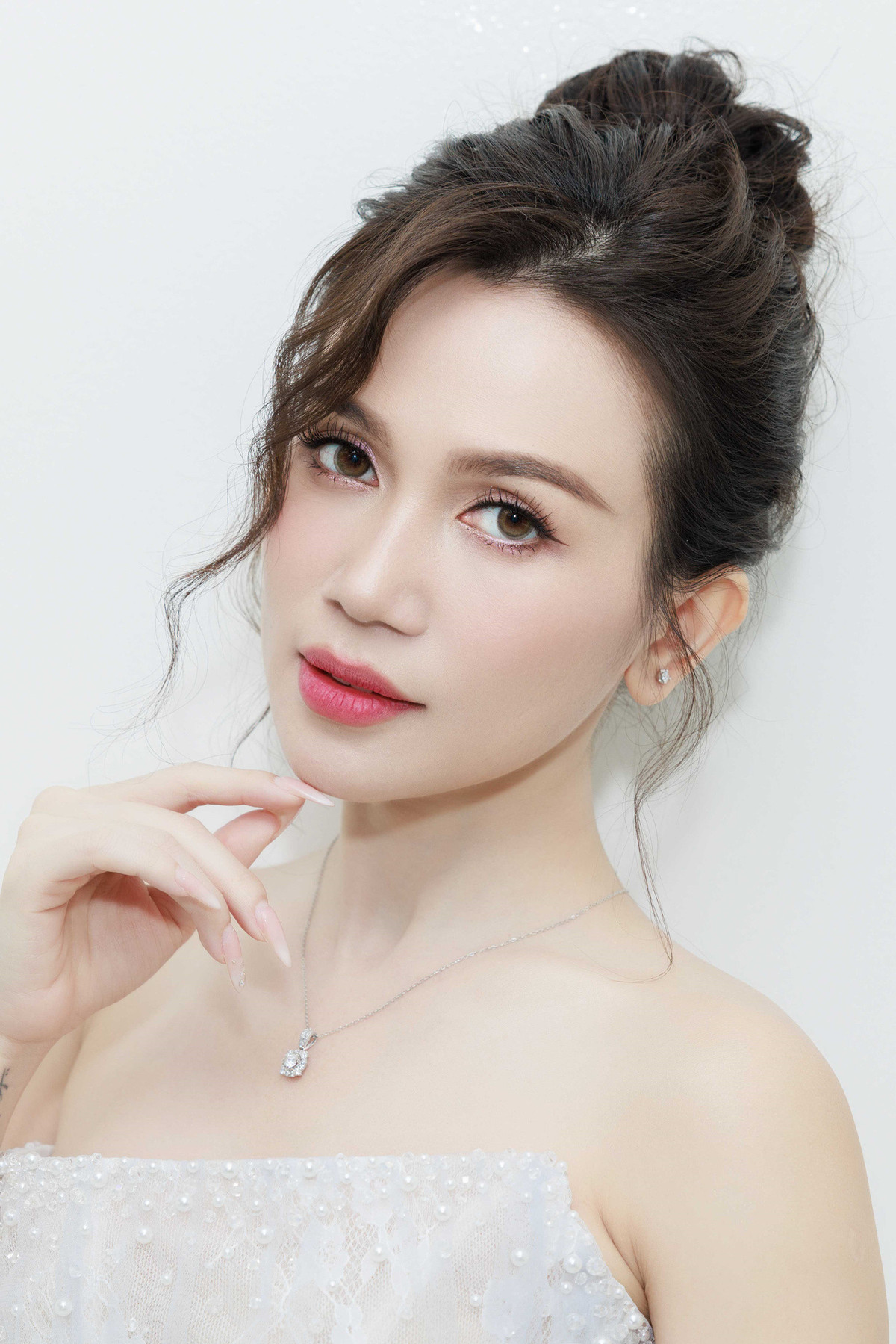 Theo Sĩ Thanh, hoạt động kinh doanh ổn định giúp cô tự tin trở lại ngành giải trí với đam mê thuần túy, không phải lo lắng tìm tài trợ hay chỉnh sửa sản phẩm theo ý người khác. Tuổi 37, cô muốn hoạt động hết công suất trong vài năm trước khi lui về hậu trường làm công việc sản xuất.