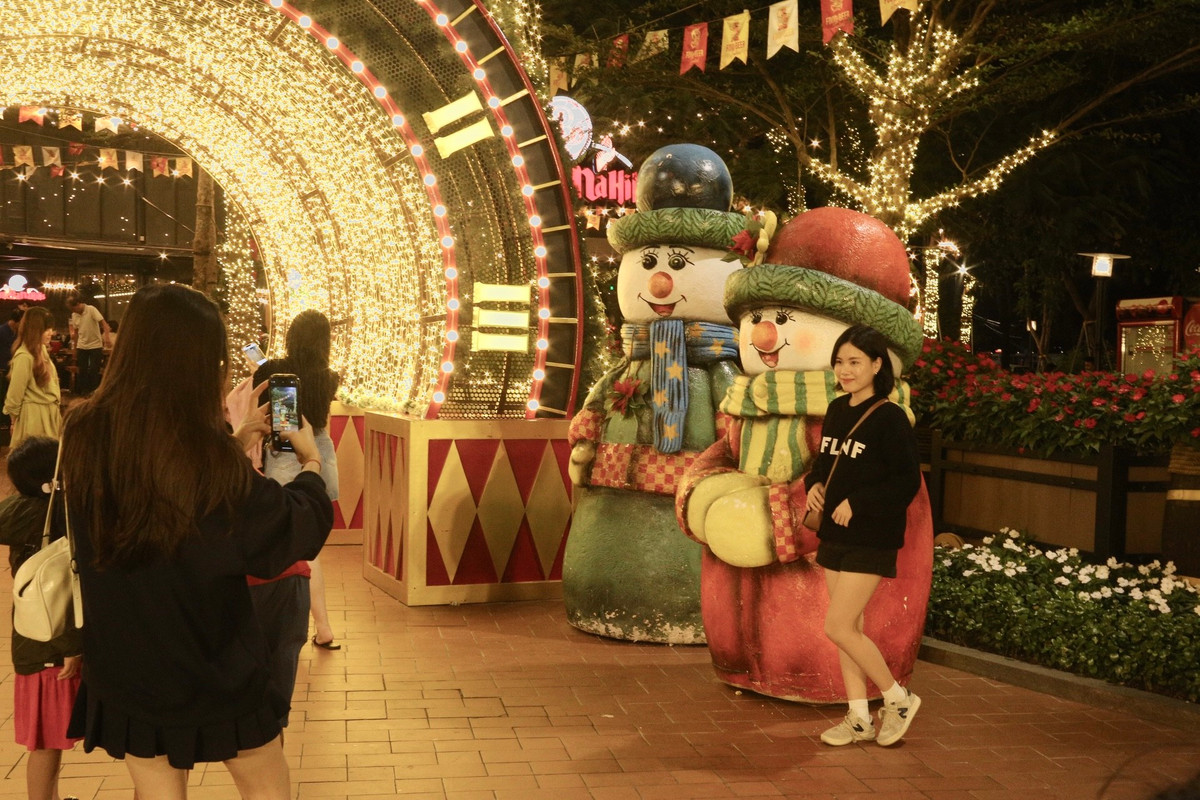 Và lưu giữ những kỉ niệm đẹp cùng nhau.