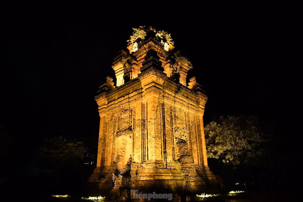 Thap Nhan - Phu Yen, chung tich co ngan tuoi ket noi qua khu va hien tai-Hinh-5