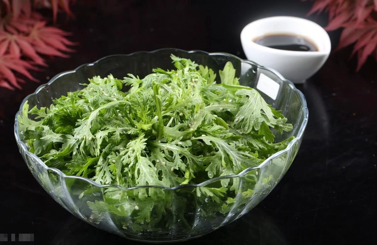 Loại rau “món ăn của hoàng đế”, dưỡng dạ dày, bổ mắt, tốt xương - Hình 8 Loai rau “mon an cua hoang de”, duong da day, bo mat, tot xuong-Hinh-8