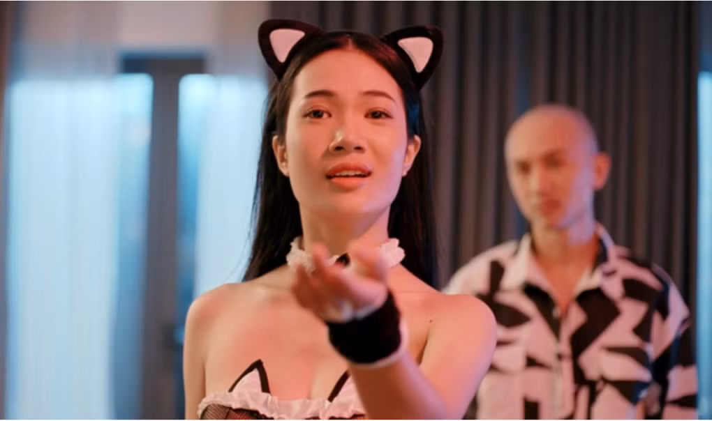 Lan dau dong “canh nong” phim VTV, nu sinh nam 3 kha ap luc