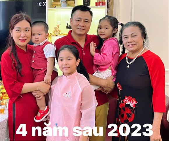 Khoang ban cong doc dao ben trong can ho cao cap cua NS Tu Long