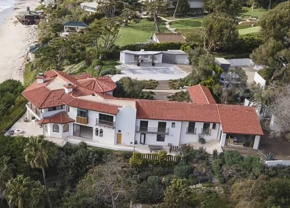 Toan canh biet thu xa hoa 1,7 nghin ty dong cua Kim Kardashian-Hinh-3