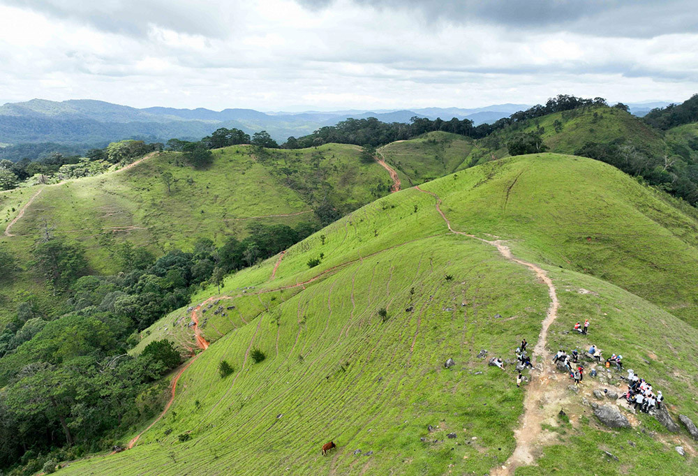Mo cung duong trai nghiem giua bien va nui dep bac nhat Viet Nam