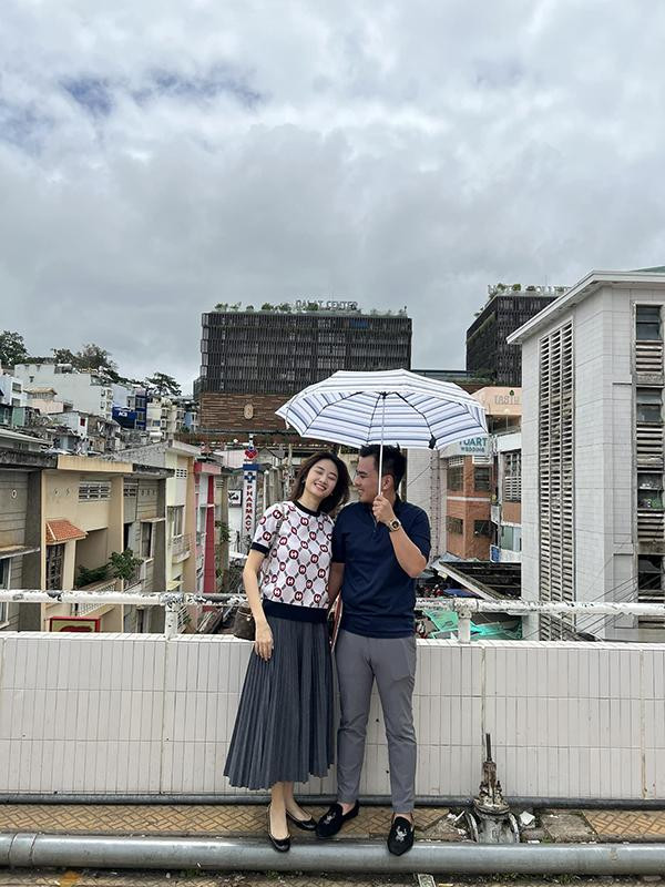 Hoa hau Tran Thu Ngan sau 7 nam dang quang gio lam gi, o dau?-Hinh-8