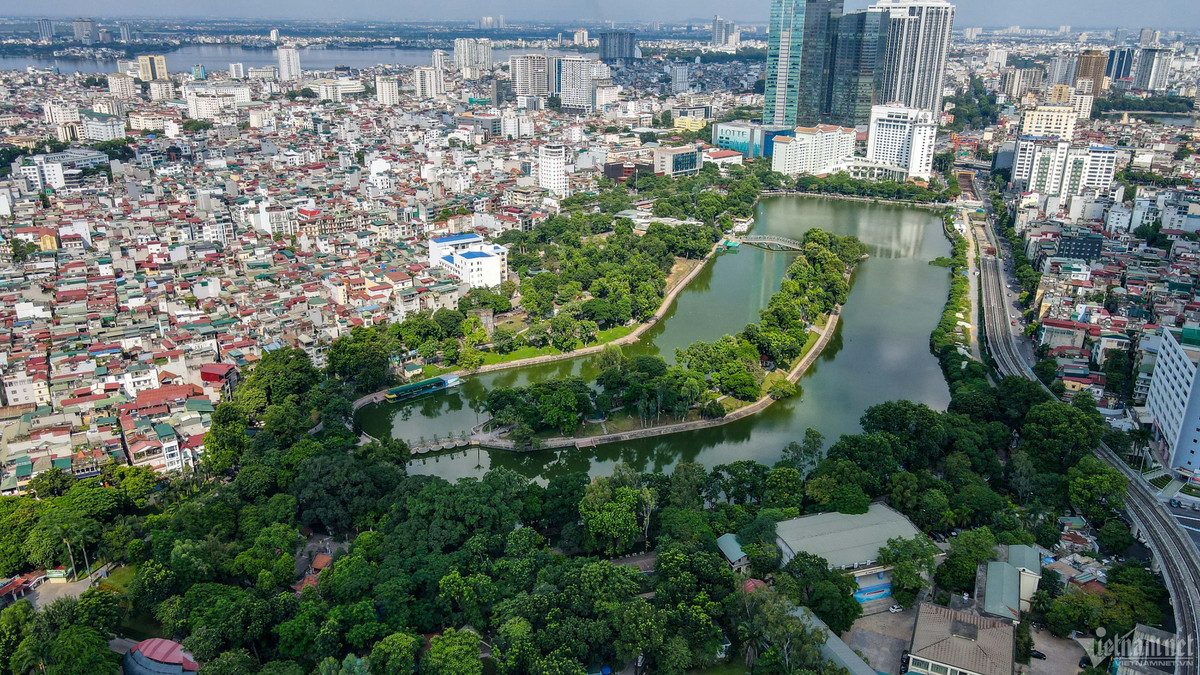 Cũng trong tình trạng xuống cấp là công viên Thủ Lệ với diện tích hơn 28ha.