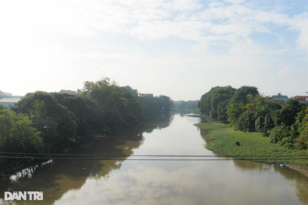 Nguyen nhan ban dau vu 3 bo con chet tren song o Hung Yen