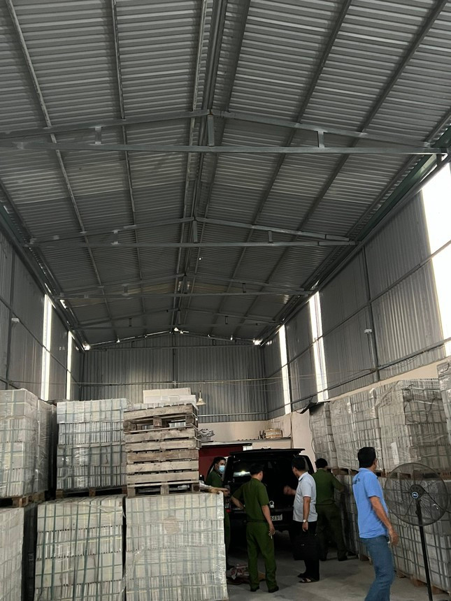 Bat coc giam doc nguoi nuoc ngoai doi tien chuoc 4,5 ty-Hinh-2